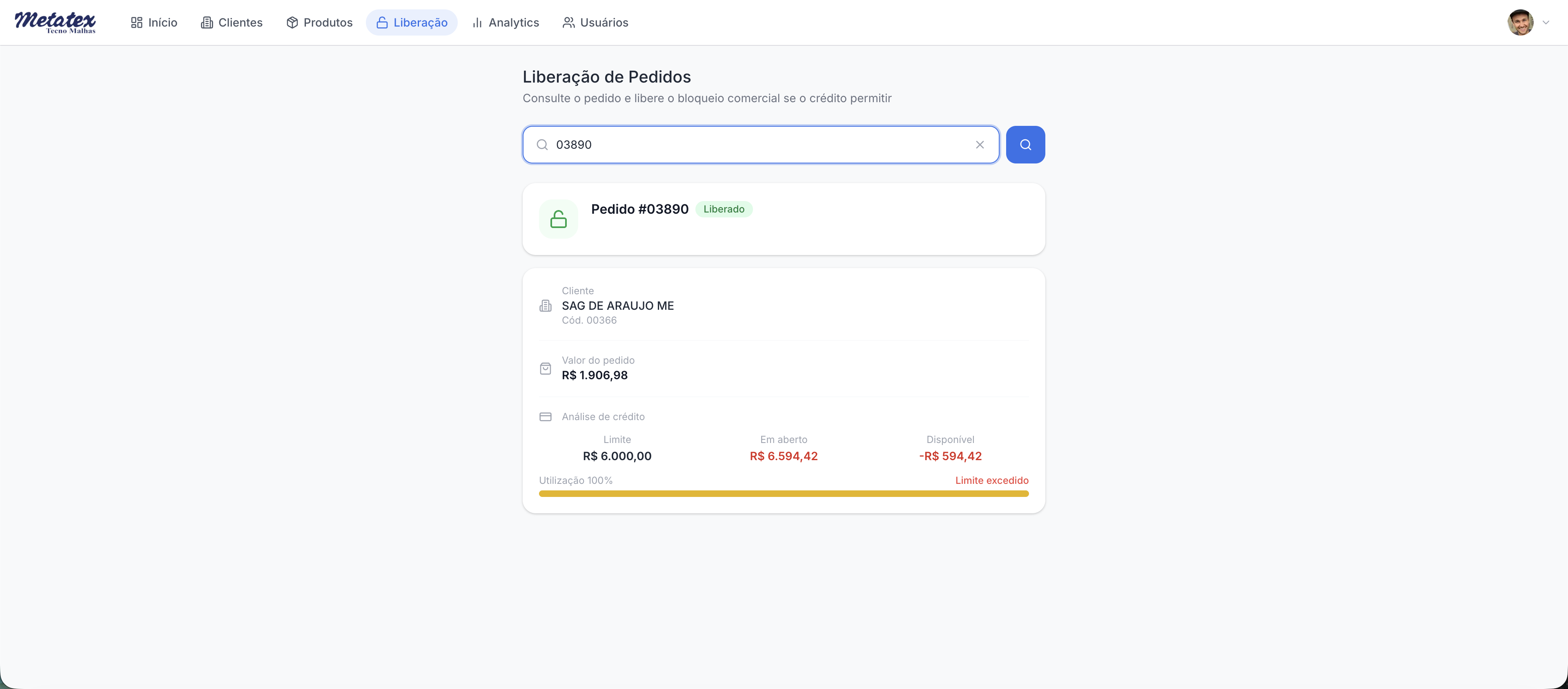 Tela de liberação de pedido com análise de crédito, mostrando limite no vermelho